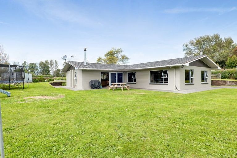 Photo of property in 5 Dunn Street, Egmont Village, 4372