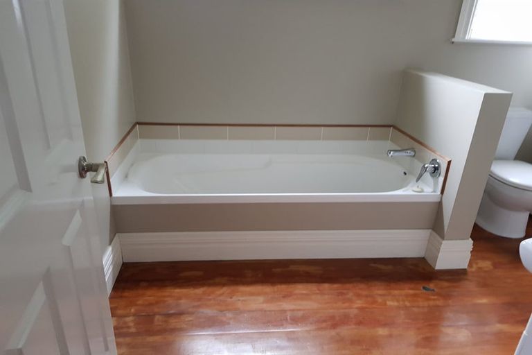 Photo of property in 17a Tama Street, Alicetown, Lower Hutt, 5010