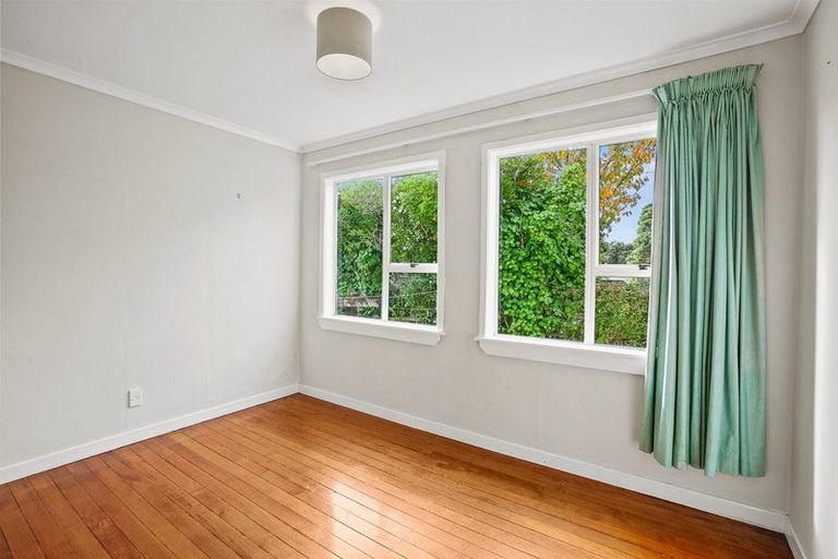 Photo of property in 47 Drake Street, Vogeltown, New Plymouth, 4310