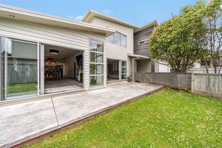 Photo of property in 7 Halewood Grove, Churton Park, Wellington, 6037