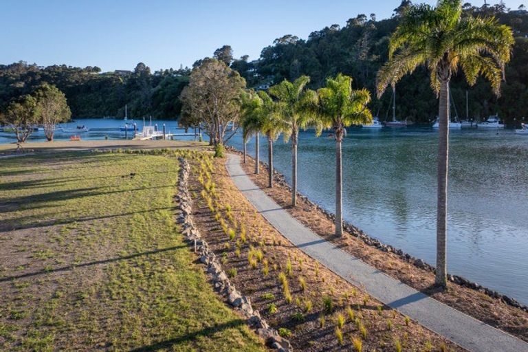 Photo of property in 2 Duck Creek Road, Stillwater, Silverdale, 0993