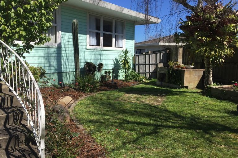 Photo of property in 17 Greenhill Crescent, Pakuranga, Auckland, 2010