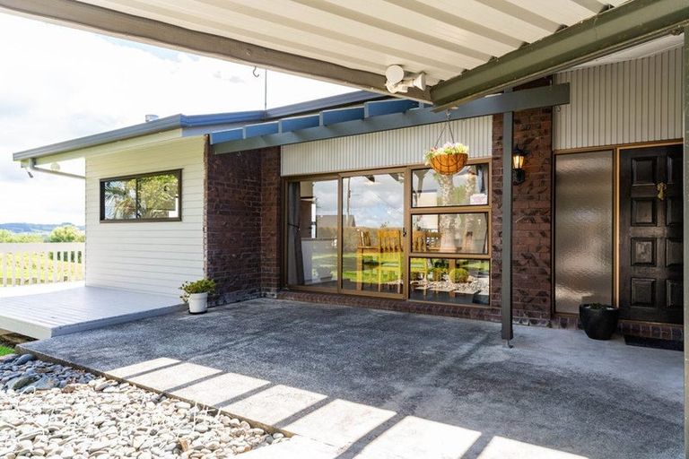 Photo of property in 71 Gorge Road, Maungaturoto, 0520