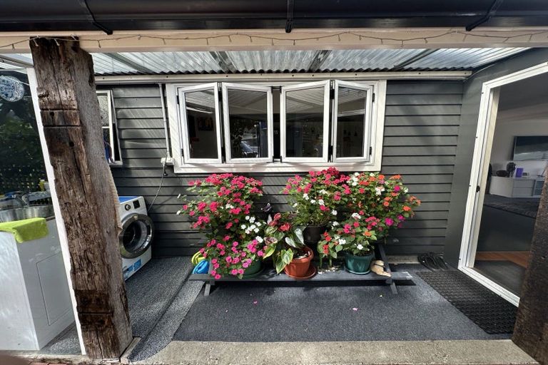 Photo of property in 59 Patu-kukupa Street, Manaia, 4612