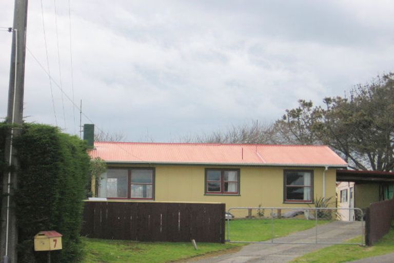 Photo of property in 7 Kent Terrace, Foxton Beach, Foxton, 4815