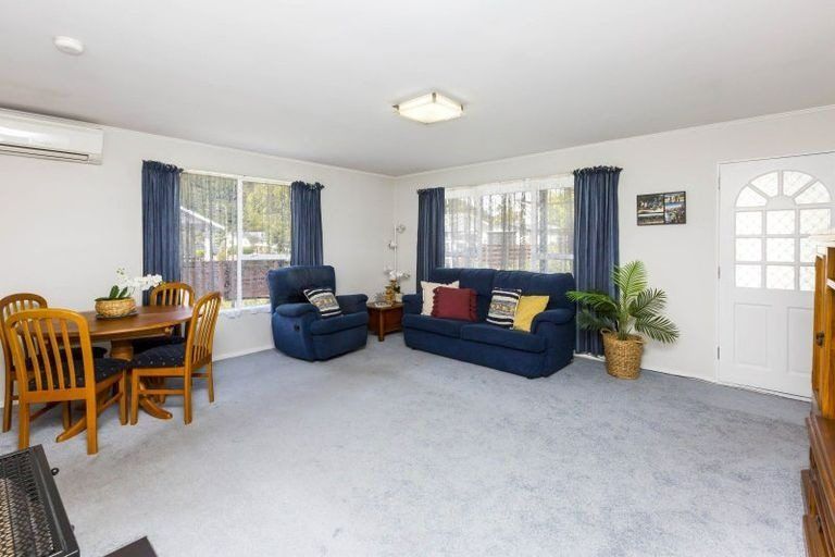 Photo of property in 8a Cederholm Grove, Brown Owl, Upper Hutt, 5018