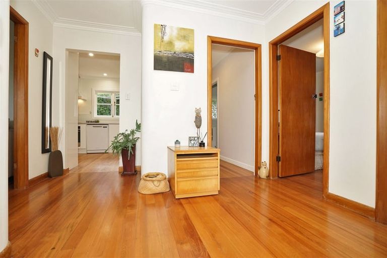 Photo of property in 29 Bretton Terrace, Hillcrest, Hamilton, 3216