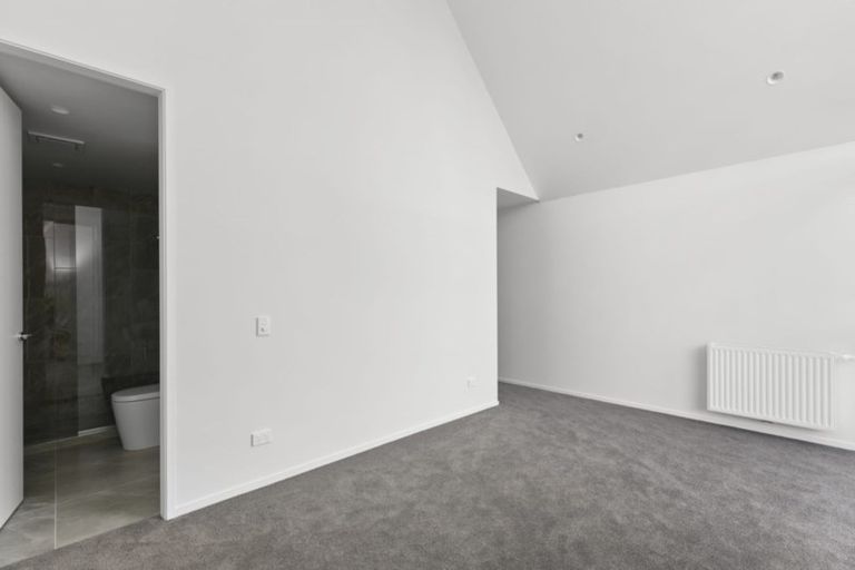 Photo of property in 75 Melbourne Road, Island Bay, Wellington, 6023