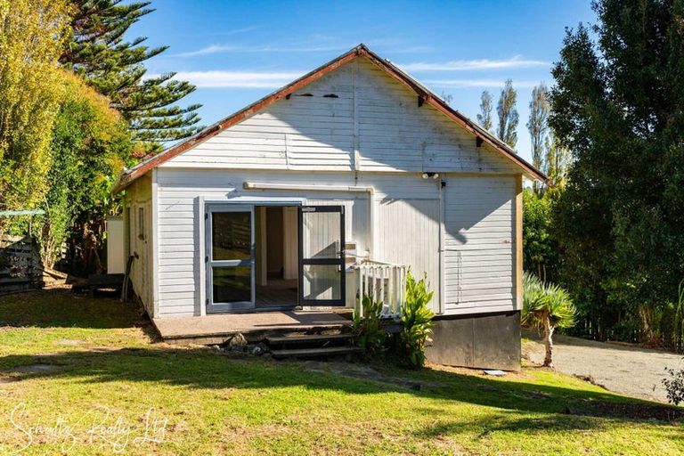 Photo of property in 52 Hurndall Street East, Maungaturoto, 0520
