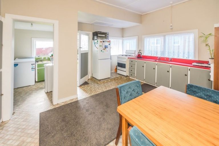 Photo of property in 10 Barrack Street, Whanganui, 4500