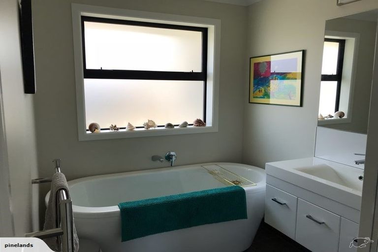 Photo of property in 11 Koi Crescent, Mapua, 7005