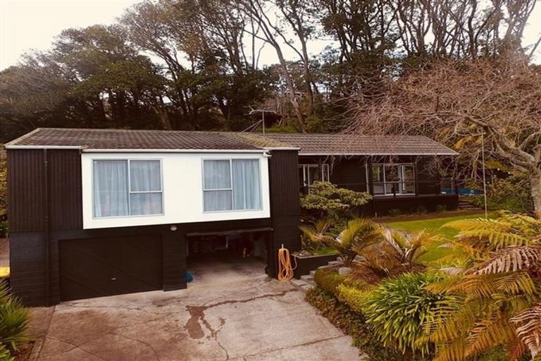 Photo of property in 14 Lombardy Place, Whalers Gate, New Plymouth, 4310