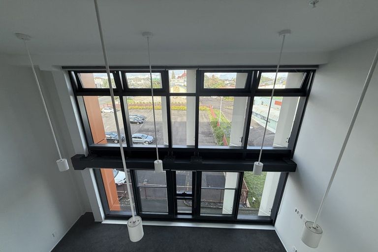 Photo of property in 14f/30 Westward Ho, Glen Eden, Auckland, 0602