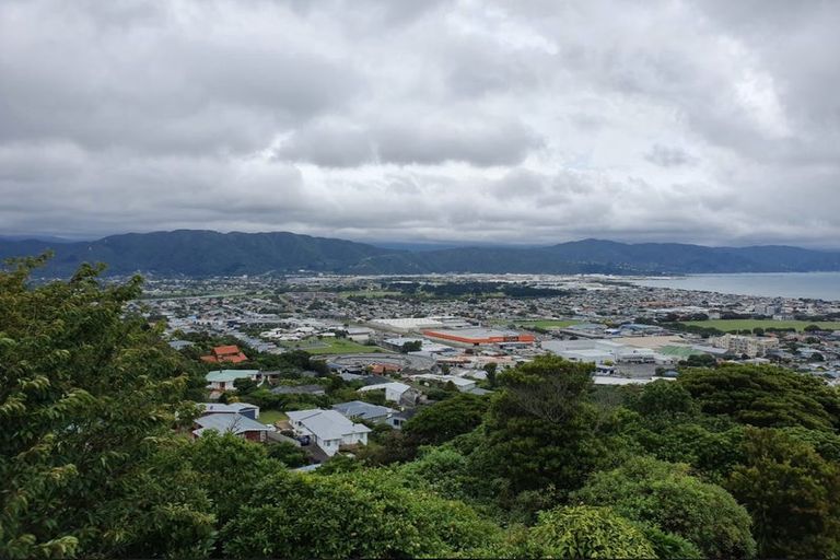 Photo of property in 23 Bushey Way, Maungaraki, Lower Hutt, 5010