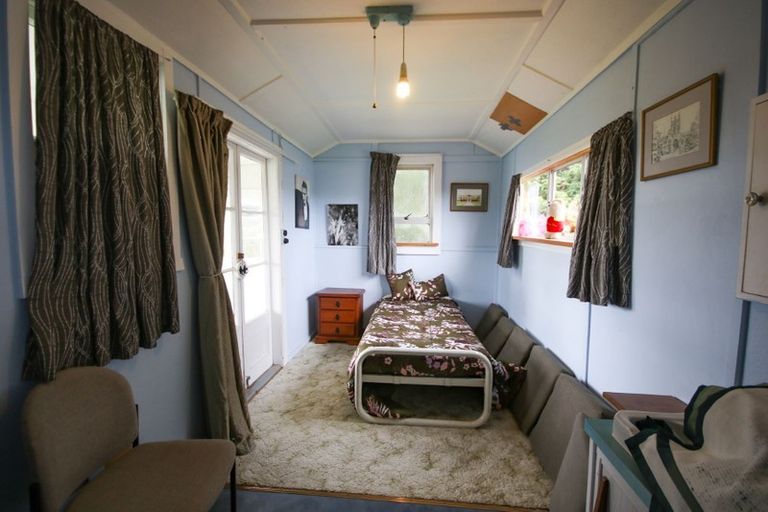 Photo of property in 127 Matakohe East Road, Matakohe, 0593