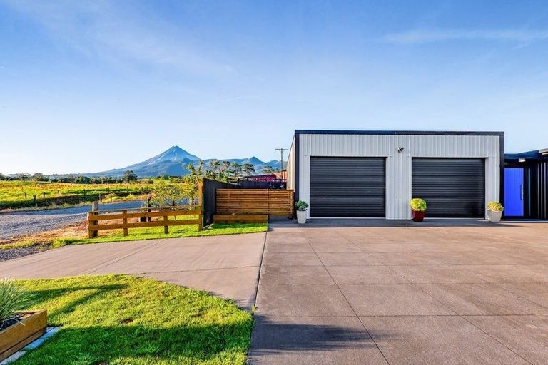 Photo of property in 1202 Frankley Road, Hurworth, New Plymouth, 4371