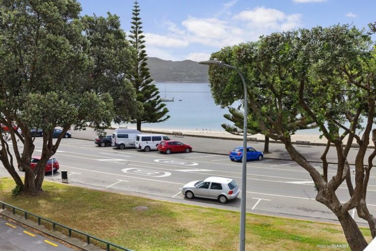 Photo of property in Clifton Towers, 202 Oriental Parade, Oriental Bay, Wellington, 6011