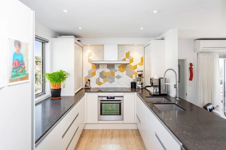 Photo of property in 14 Upper Crichton Terrace, Cashmere, Christchurch, 8022