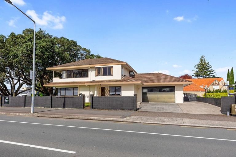 Photo of property in 2/182 Devonport Road, Tauranga, 3110