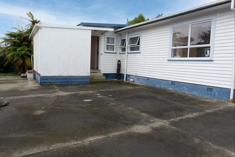 Photo of property in 34 Balmoral Street, Levin, 5510
