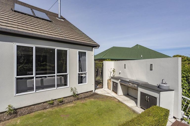 Photo of property in 10 Hossack Close, Belfast, Christchurch, 8051