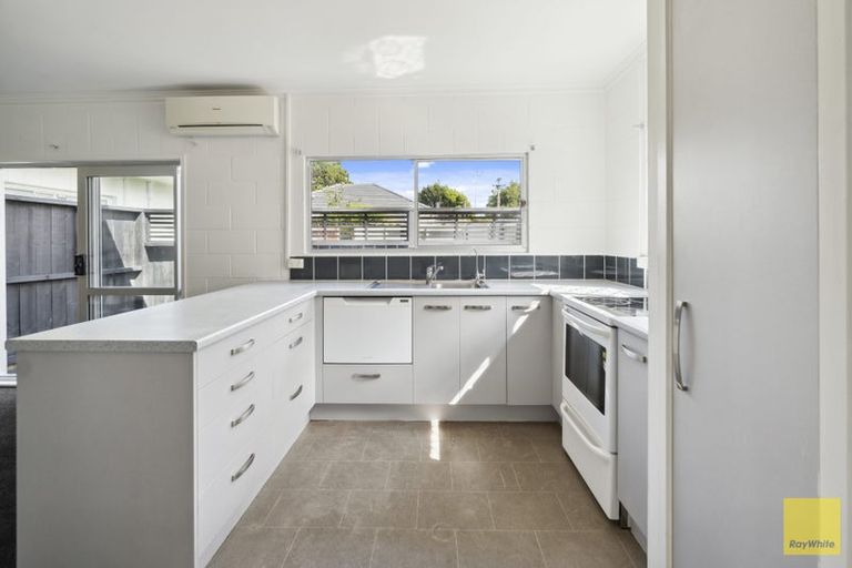 Photo of property in 3/14 Alpha Street, Papakura, 2110