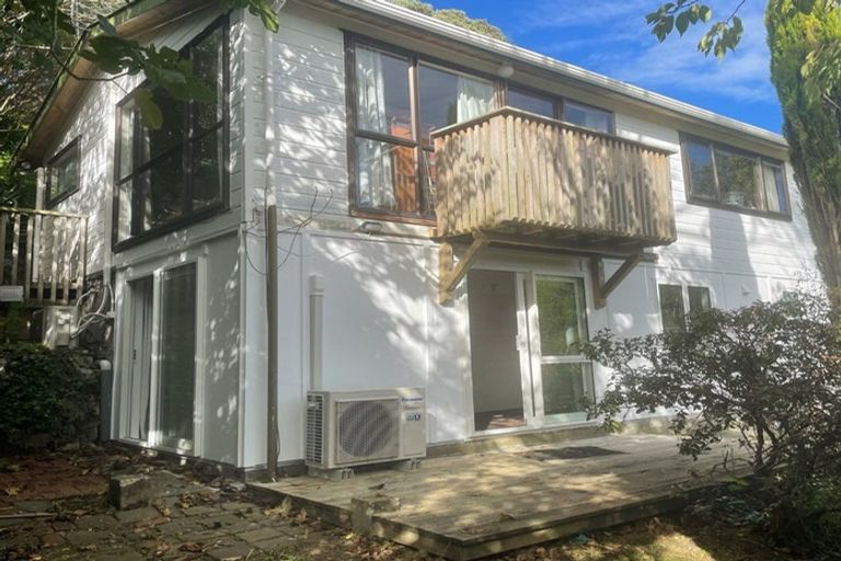 Photo of property in 43 Warwick Street, Wilton, Wellington, 6012