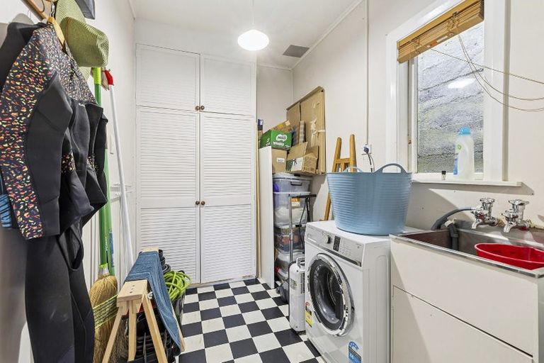 Photo of property in 111 Eden Street, Island Bay, Wellington, 6023