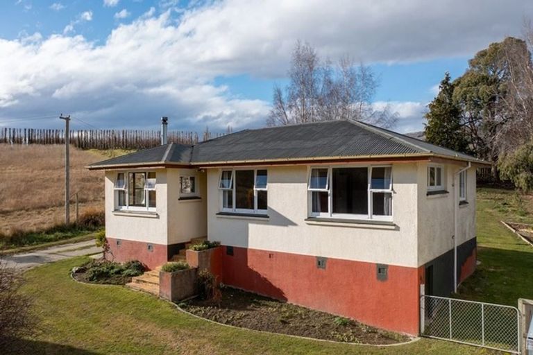 Photo of property in 210 Roxburgh Road East, Roxburgh East, Roxburgh, 9571