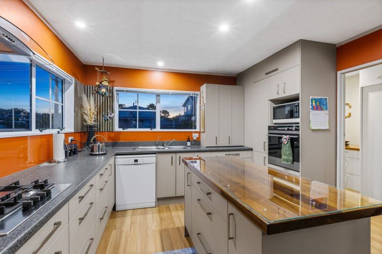 Photo of property in 70 Brightside Road, Stanmore Bay, Whangaparaoa, 0932