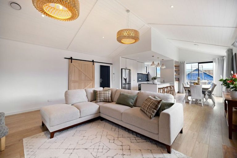 Photo of property in 72 Spur Ridge, Jacks Point, 9371