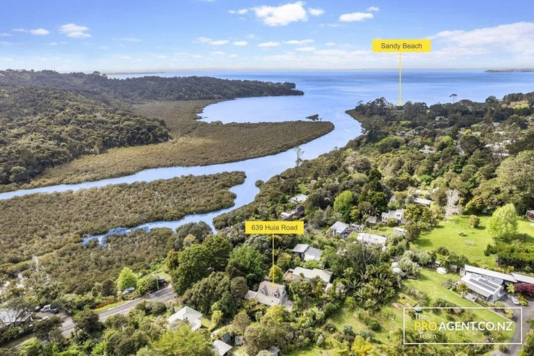 Photo of property in 639 Huia Road, Parau, Auckland, 0604