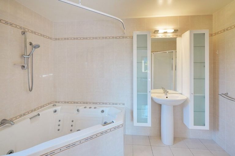 Photo of property in 43 Heathridge Place, Lincoln, 7608