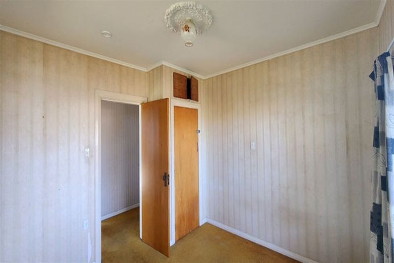 Photo of property in 21 Tongariro Street, Castlecliff, Whanganui, 4501