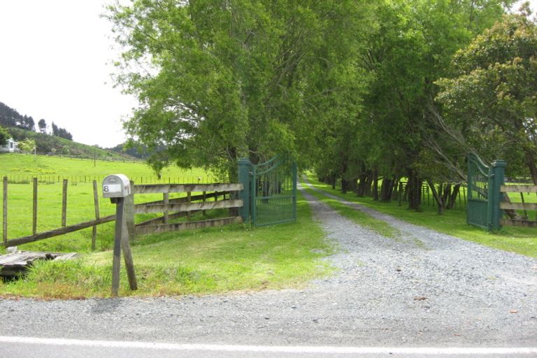 Photo of property in 806 Woodcocks Road, Kaipara Flats, Warkworth, 0981