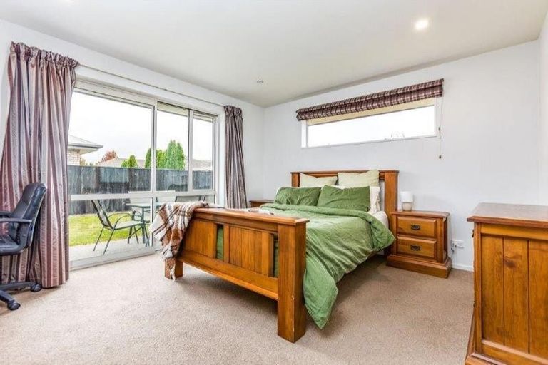 Photo of property in 16 Puaka Street, Pegasus, 7612