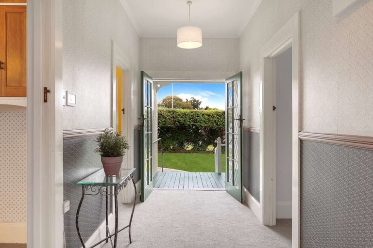 Photo of property in 4 Douglas Street, West End, Palmerston North, 4412