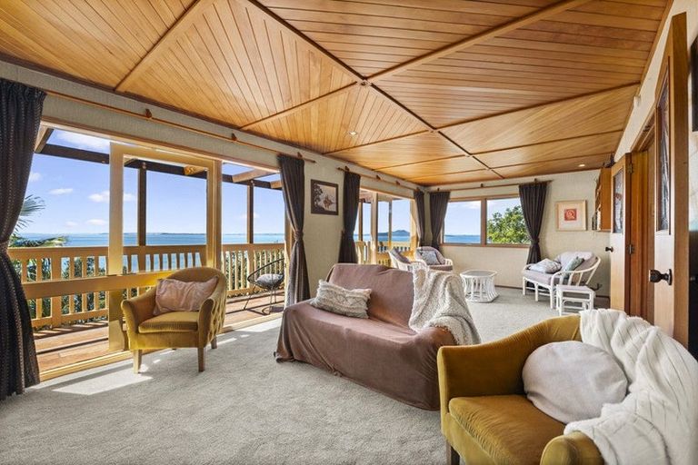 Photo of property in 40 Rock Isle Road, Torbay, Auckland, 0630