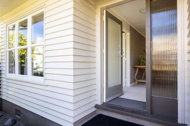 Photo of property in 29 Cornwall Street, Brooklands, New Plymouth, 4310