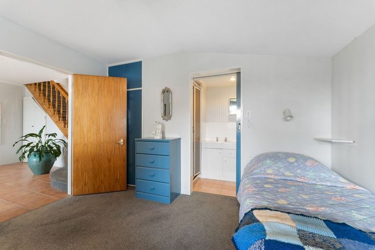 Photo of property in 1 Pacific Road, North New Brighton, Christchurch, 8083