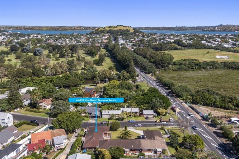 Photo of property in 6/40 Lake Road, Narrow Neck, Auckland, 0624