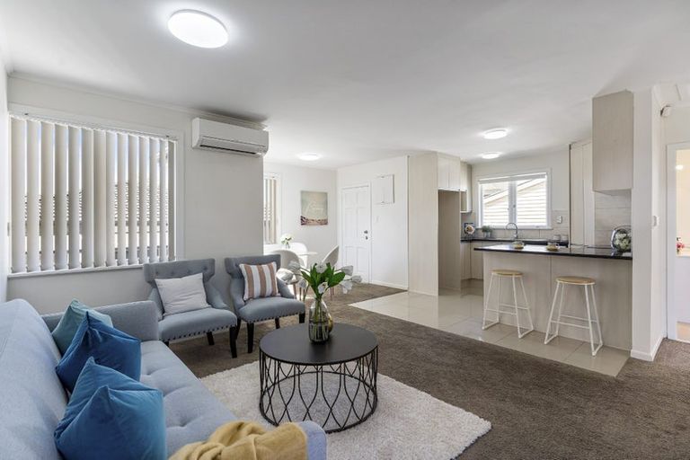 Photo of property in 69 Russell Road, Manurewa, Auckland, 2102