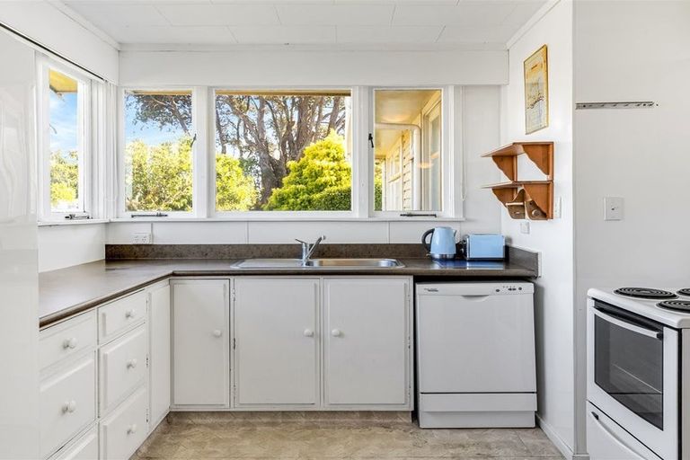 Photo of property in 67 Russell Street, Westport, 7825