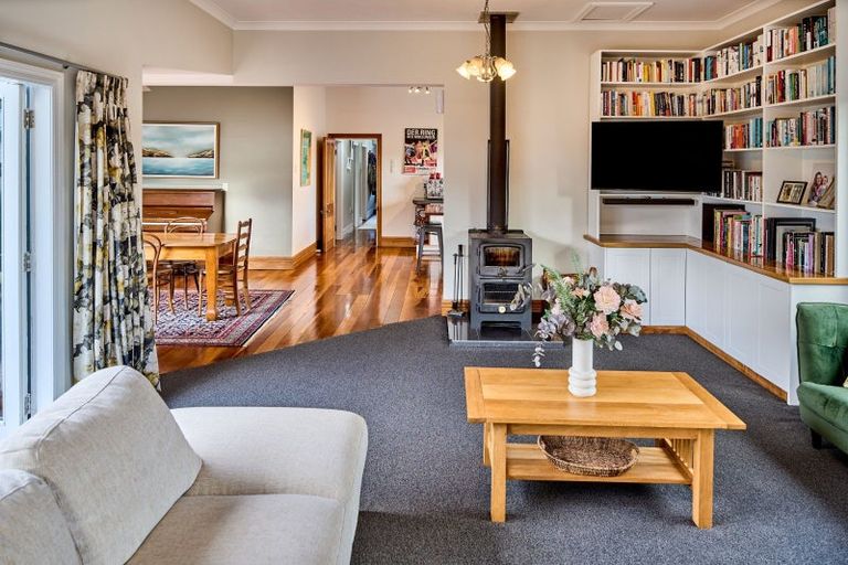 Photo of property in 17 Connolly Street, Boulcott, Lower Hutt, 5010