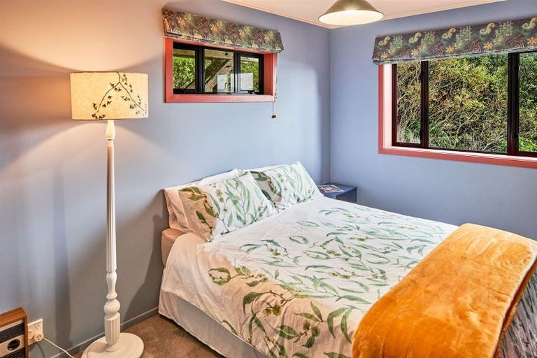 Photo of property in 8d Tawa Street, Eastbourne, Lower Hutt, 5013