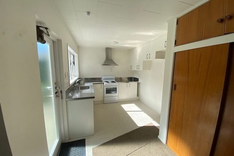 Photo of property in 2/13 Walter Street, Hauraki, Auckland, 0622