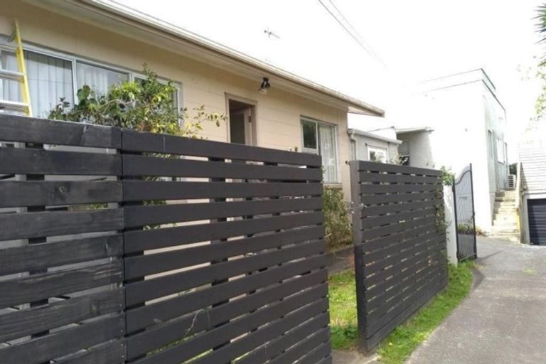 Photo of property in 2/138 Rangatira Road, Beach Haven, Auckland, 0626