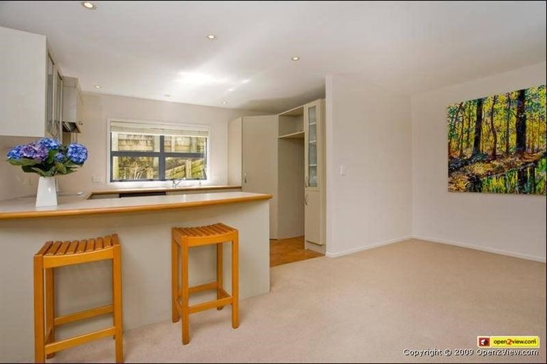 Photo of property in 10a Zion Road, Birkenhead, Auckland, 0626