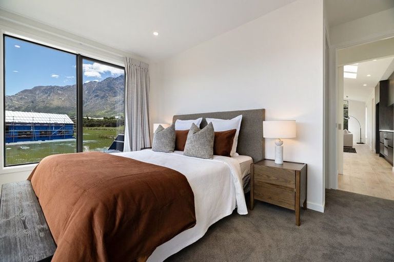 Photo of property in 13 Taurus Lane, Jacks Point, 9371