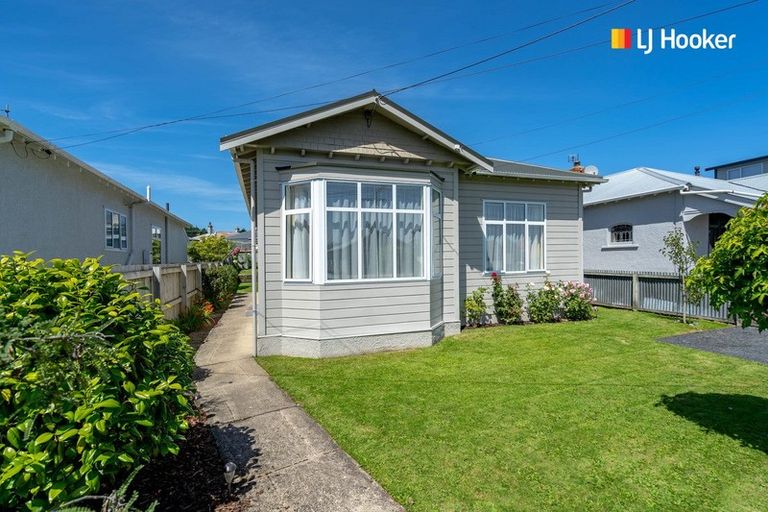 Photo of property in 11 Crest Street, Tainui, Dunedin, 9013